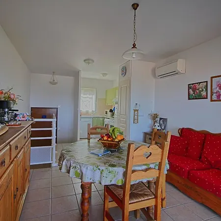 Puntarella Apartment